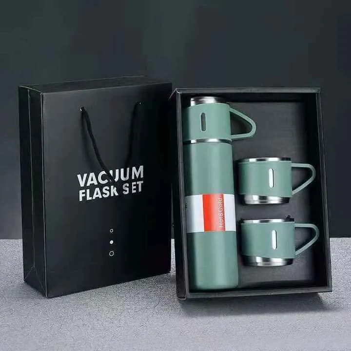 Vacuum Flask Set – 500ml Thermos Bottle with 3 Steel Cups | Travel Water Bottle & Mug Set | Hot & Cold Thermal Flask