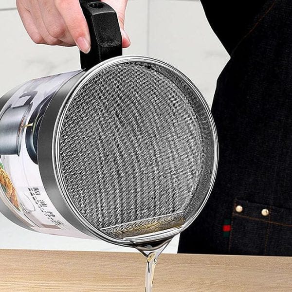 Oil Filter Pot – 1.4L Stainless Steel Grease Container with Fine Mesh Strainer | Oil Storage Can with Lid & Handle